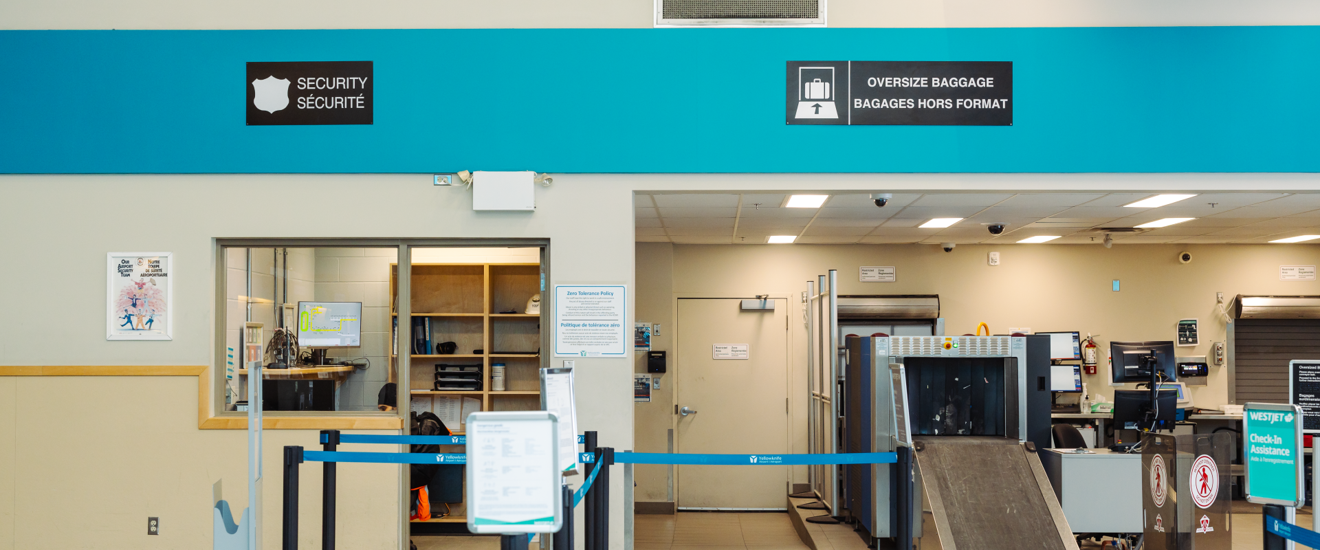 Oversize bag drop/Security Desk